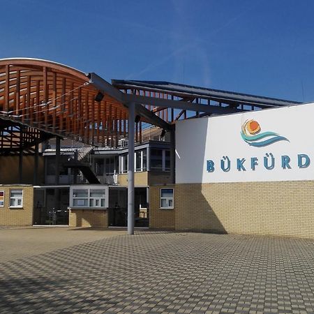 Marina-Buek Apartmanhaz Buitenkant foto
